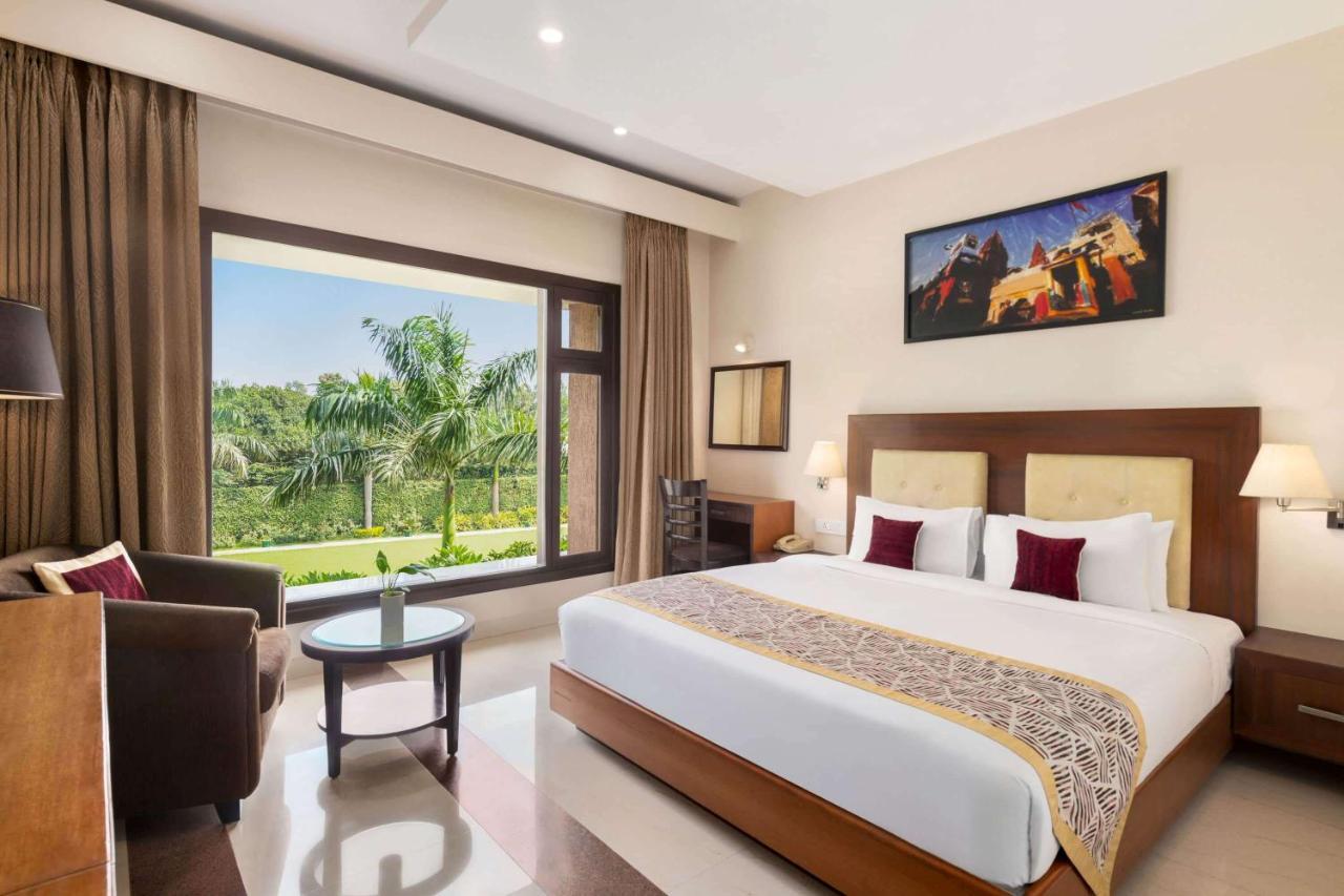 Ramada By Wyndham Varanasi Katesar Chandauli Εξωτερικό φωτογραφία