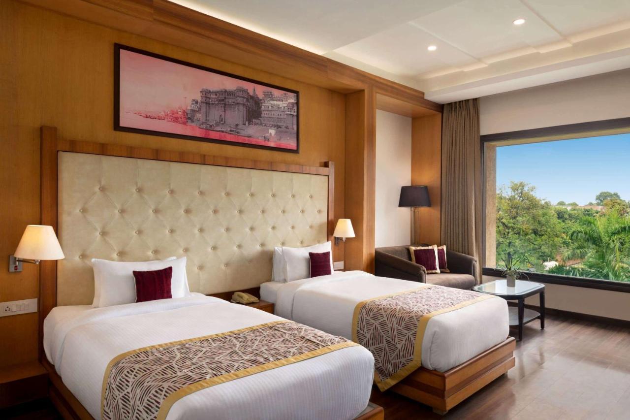 Ramada By Wyndham Varanasi Katesar Chandauli Εξωτερικό φωτογραφία