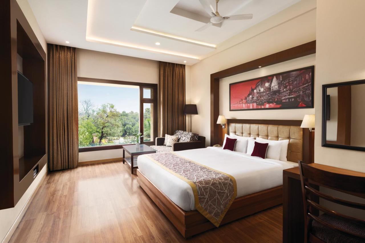 Ramada By Wyndham Varanasi Katesar Chandauli Εξωτερικό φωτογραφία
