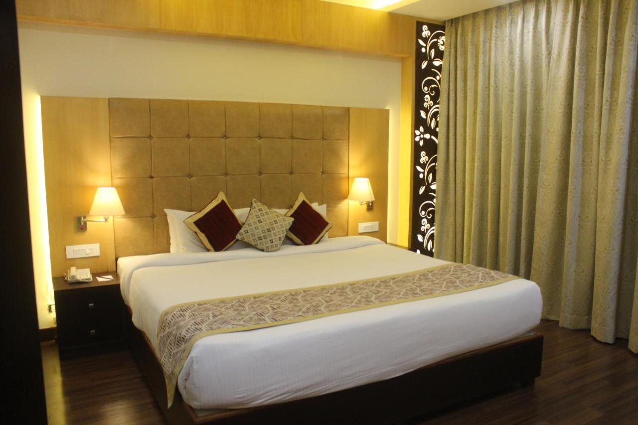 Ramada By Wyndham Varanasi Katesar Chandauli Εξωτερικό φωτογραφία
