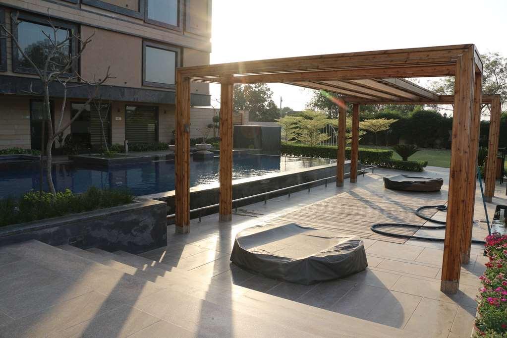Ramada By Wyndham Varanasi Katesar Chandauli Ανέσεις φωτογραφία